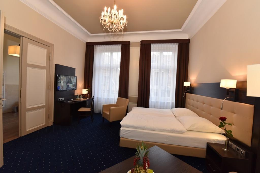 Weinhaus Woehler Hotel Schwerin  Szoba fotó